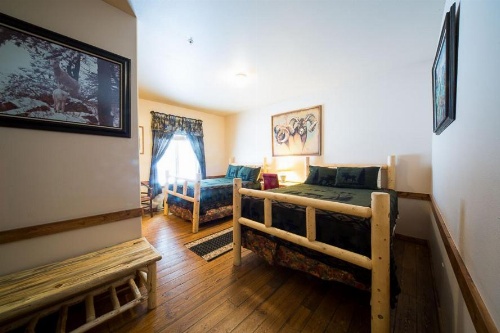 Wyoming High Country Lodge image 12